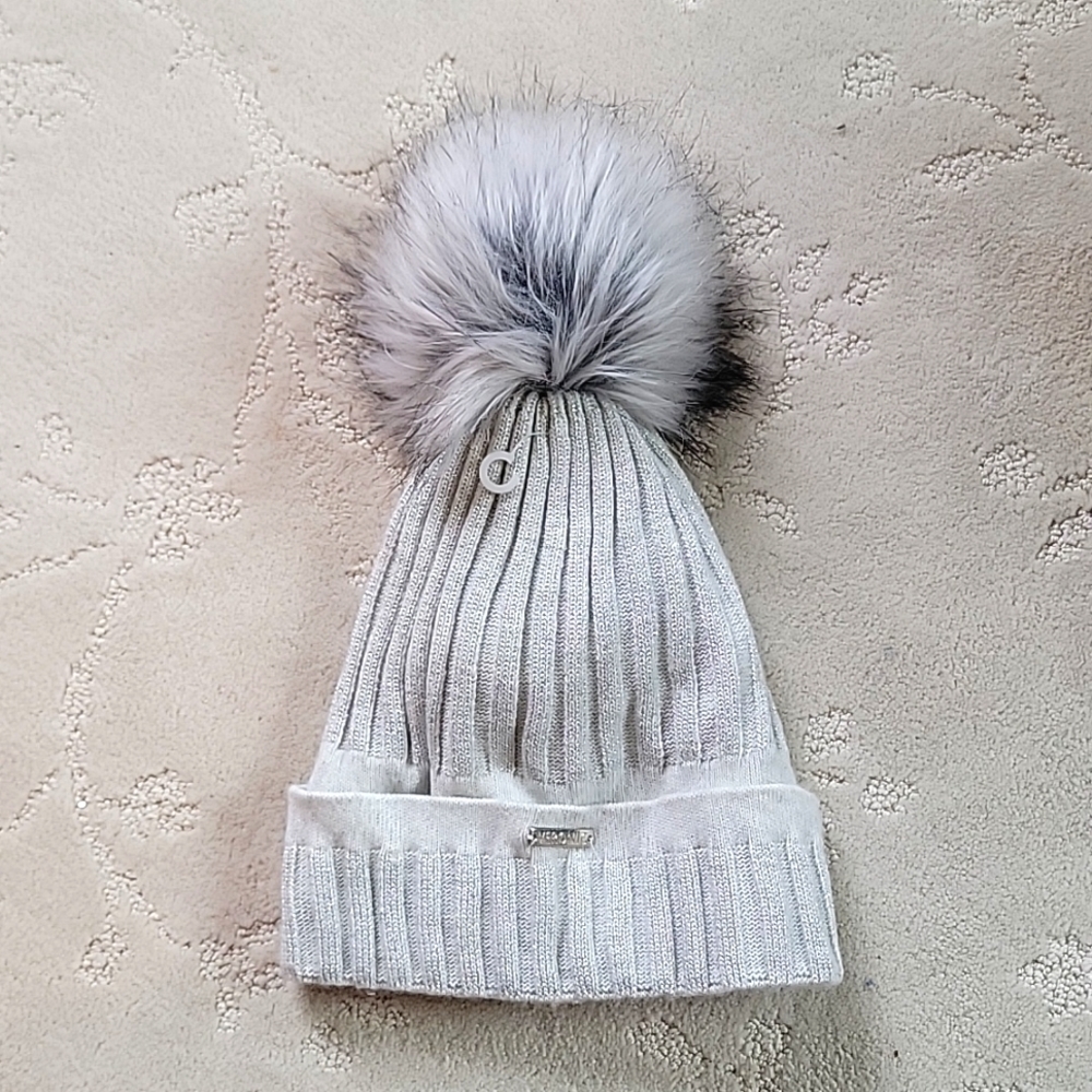 Winter Beanie Hat with Fur Pom
